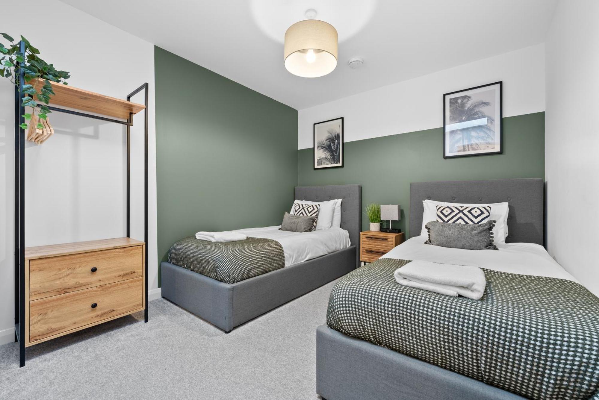 Glevum Lodge - 2 Bedroom Town Centre Apartment Cirencester Exterior foto